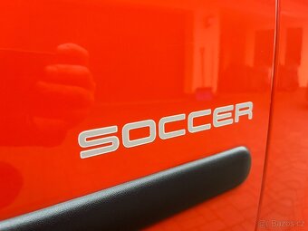 Volkswagen Caddy MAXI 1.2 TSI 77kW 7 Míst Tempomat - 9