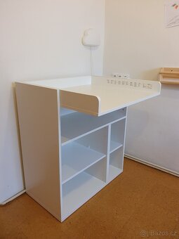 Přebalovací pult IKEA - 9