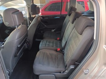 VW Touran Highline 2.0TDI 140kW DSG - záruka Autodraft - 9