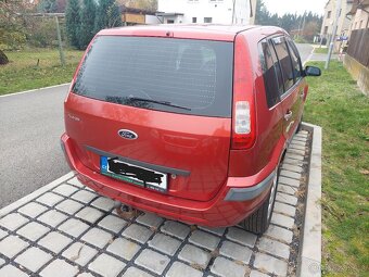 Ford  Fusion 1,4 - 9
