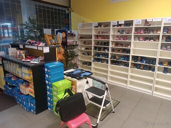 Vystavovací regály - 9