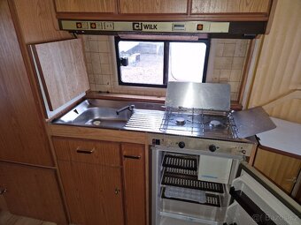 Věky karavan na pevné stání - 9