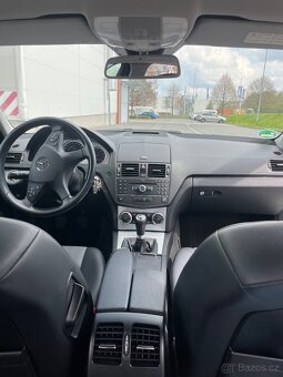 Mercedes Benz C180 - 9