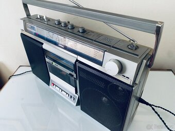 Radiomagnetofon/boombox Aiwa CS-660, rok 1981 - 9