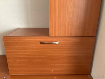 Nabytek do ložnice/obyvaku - 9