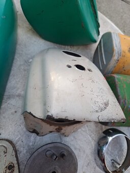 Jawa 20 pionýr r.v.1979 náhradni díly - 9