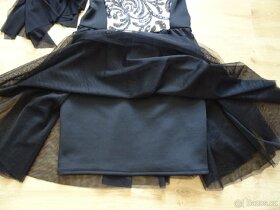 Černé plesové šaty s flitry - 9