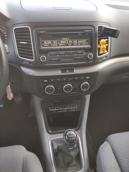 Prodám Volkswagen Sharan 2.0 TDI r.v. 2014 103 kw, - 9