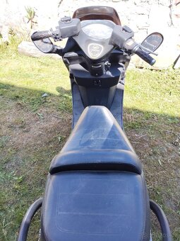 Skutr JM Star 150 - 9
