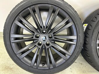 letní originál sada Škoda Superb III Canopus 19" 5x112 - 9