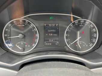 Škoda Octavia combi 2.0TDI,103kw, DSG, xenony - 9