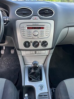 Ford Focus 1.6 - 9