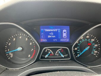 Ford Focus - 9