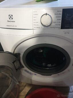 Pračka Elektrolux na 8kg - 9