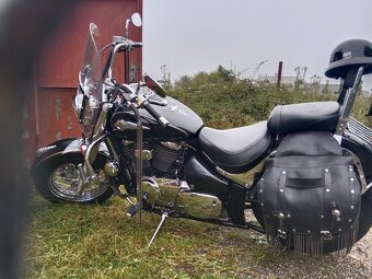 Suzuki Intruder 800 - 9
