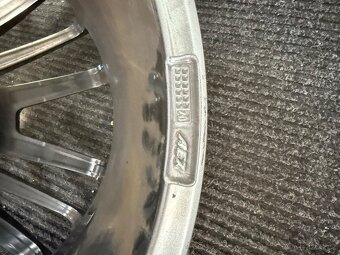 alu kola r19 5×120 na BMW (E90, E91, E92, E93) - 9