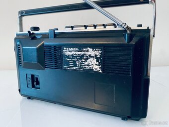 Radiomagnetofon Sanyo M 1700F, rok 1977 - 9