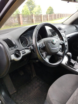 Škoda Octavia combi 2.0 TDi , 103 kW , r.v. 4/2010 - 9