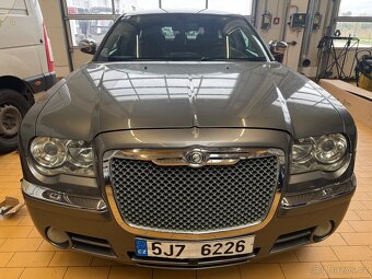 Chrysler 300C - 9