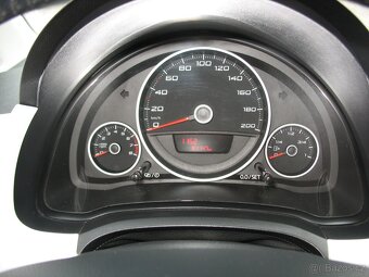 Mii 1,0 MPi-44 kW 5.DV, 144.000,-Kč - 9