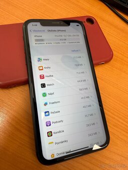 Apple iPhone xr 64GB - 9