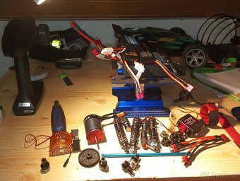 HSP Octane až 100km/h + hromada vybavení  - 9