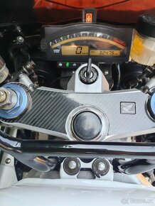 Honda VTR 1000 SP2 - 9