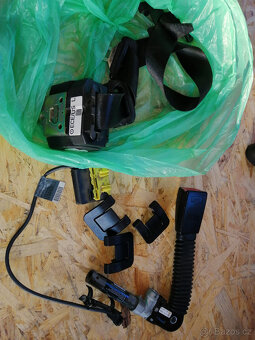 BMW E46, prahy PVC, černé - 9