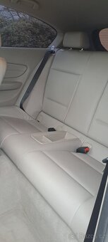 BMW Řada 1 123d 150kW MANUÁL - 9