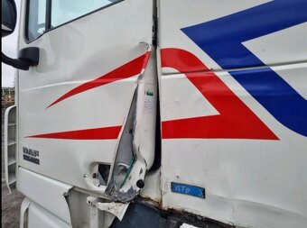 DAF 105.460 - 9