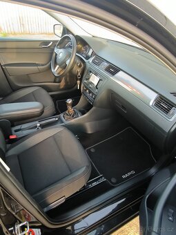 Škoda Rapid 1.2tsi Navigace, panorama - 9