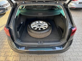 VW Passat B8 GTE 1.4 TSI 150kW DSG Tažné Panorama Matrix ACC - 9
