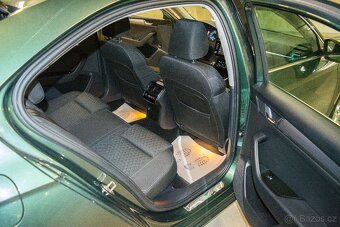 ŠKODA Superb 3 v krásné a jedinečné zelené barvě - 9