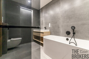 Prodej bytu 3+KK, 105 m² – Pernerova, Karlín - 9