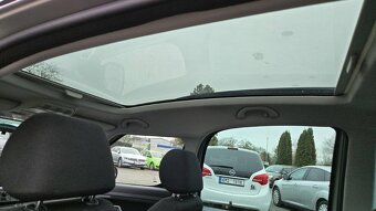 ŠKODA ROOMSTER 1.4 16V  YOUNG - 9