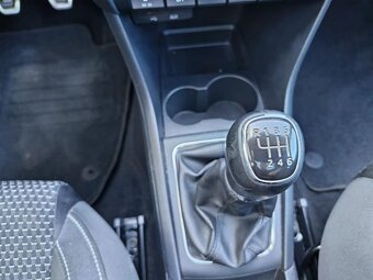 Škoda Rapid 1.2 Tsi 6 Kvalt panorama xenon 138150 km - 9