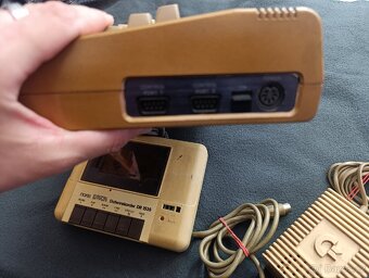 PC Commodore C64 + příslušenství - 9
