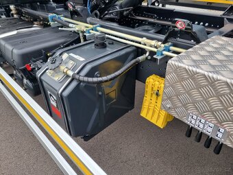 IVECO EUROCARGO 180E28 RUKA HIAB 158 + NOSIČ KONTEJNERU 10T - 9