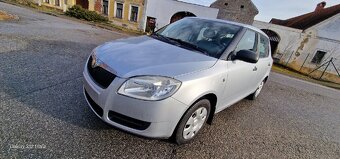 Škoda Fabia 1.4.16V 63Kw R.v 11/2010 - 9