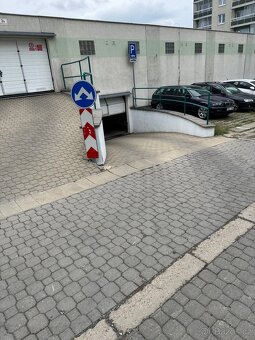 Pronájem garáže Koniklecová Brno - 9