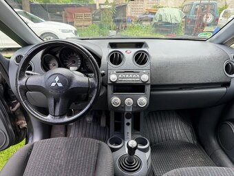 Mitsubishi Colt 2008 - 9