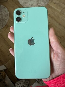 iPhone 11 - 9