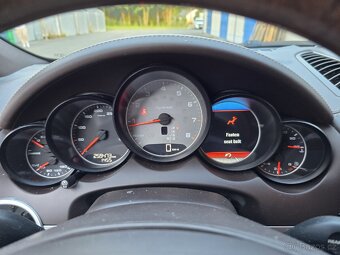 PORSCHE CAYENNE S 3,0 TFSI HYBRID R.V.11/2011 - 9