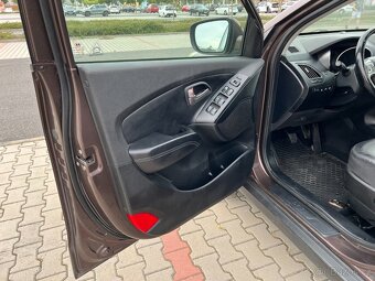 Hyundai IX35 1.7 CRDi 85kw ČR NAVI TOP VÝBAVA - 9