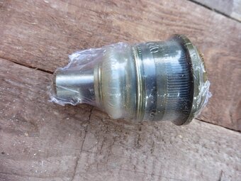 1. díly na Mercedes Benz 190 W201 - 9