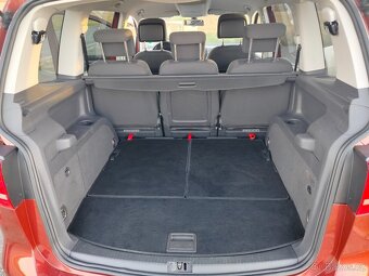 Volkswagen Touran 2.0 TDI 7 MÍST 2014 - 9
