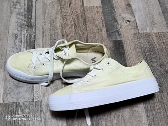 Dámské tenisky New Age vel.40 - 9