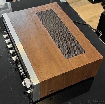 Sanyo DCX 2000L zesilovač - 9