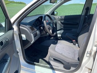 Škoda Fabia kombi 1,2 HTP rok 2003, STK 5/2027 - 9
