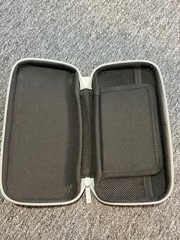 Prodám Nintendo Switch Lite (modra) + pouzdro + hry - 9